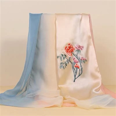 Izšuvums 100% zīda šalle